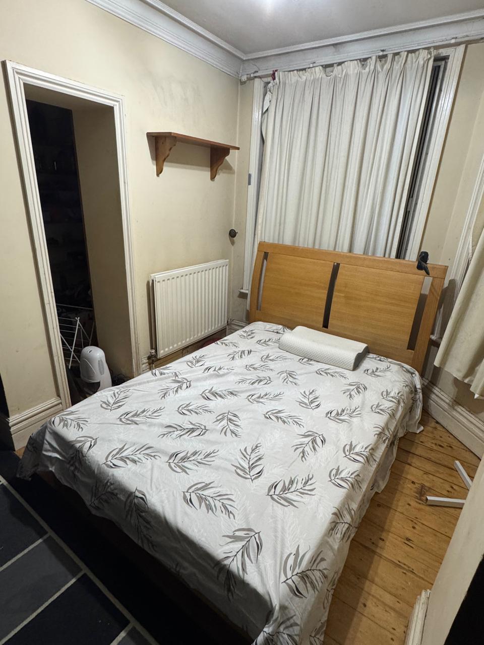 Fully Furnished Spacious Double Bedroom - Bromley